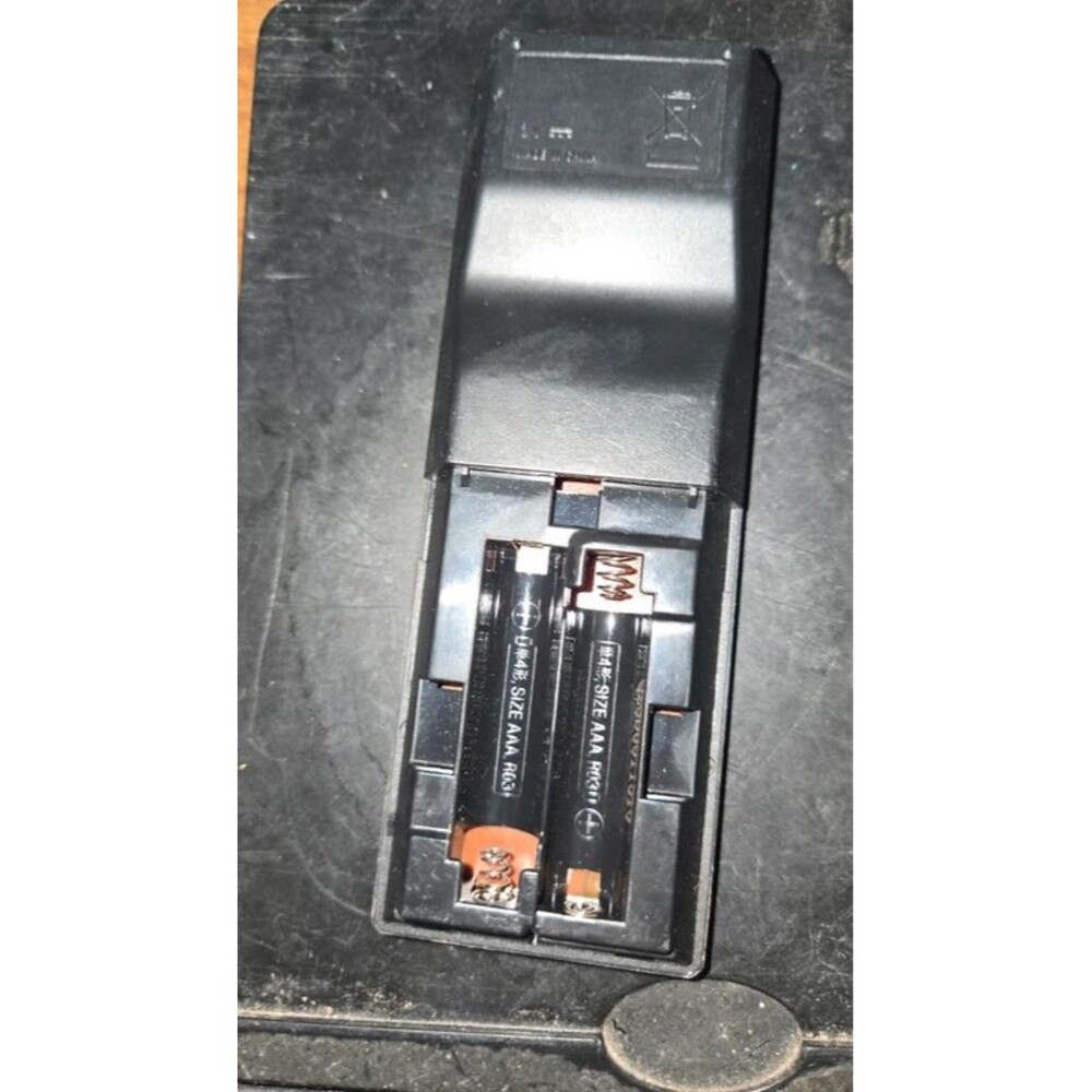 Sony Remote RMT-VB200U for Sony Blu-Ray Players BDP-BX670 missing batt Cover - Picture 2 of 2